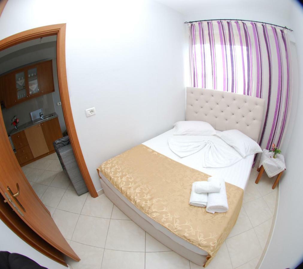 Eduart Apartments Sarande Ngoại thất bức ảnh