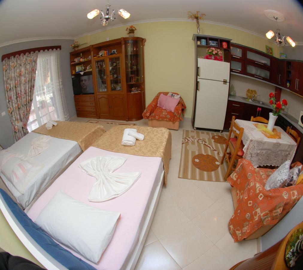 Eduart Apartments Sarande Ngoại thất bức ảnh